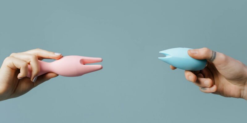 Butterfly Vibrators and Clit Stimulators – What They Are and How They Work